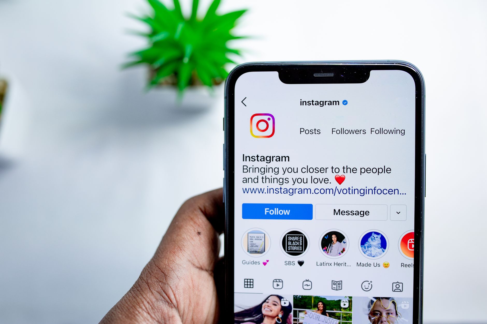 手機上的 Instagram 專頁